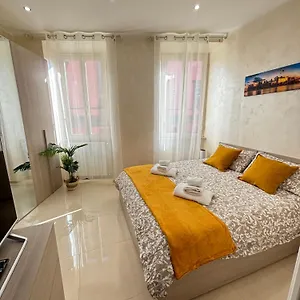 Borgo Divino Marino